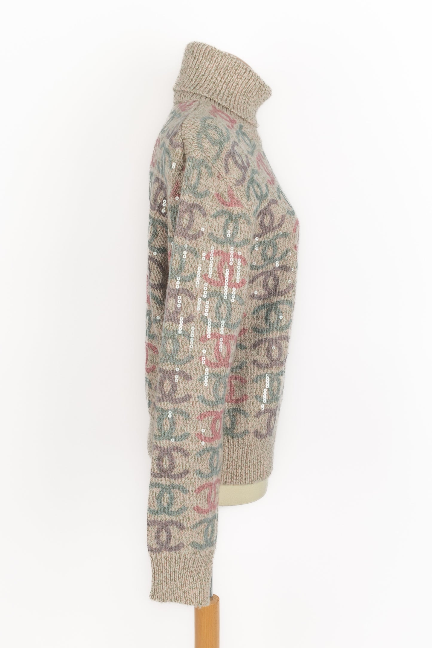 Pull col roulé Chanel 