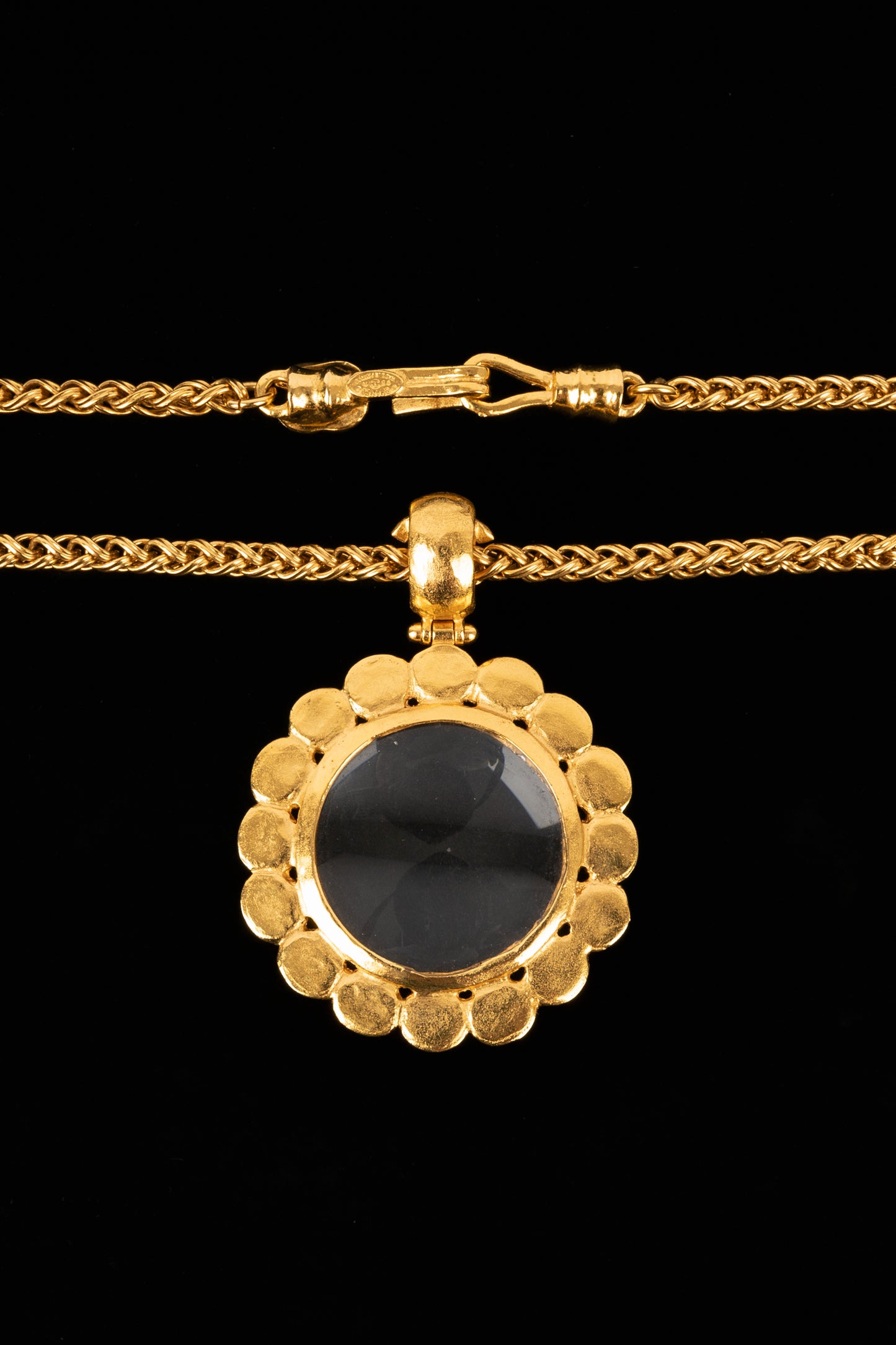 Collier loupe Chanel 1995