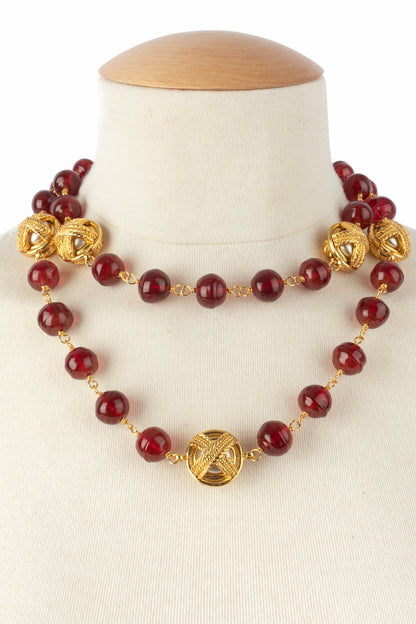 Collier de perles rouges Chanel 1990's