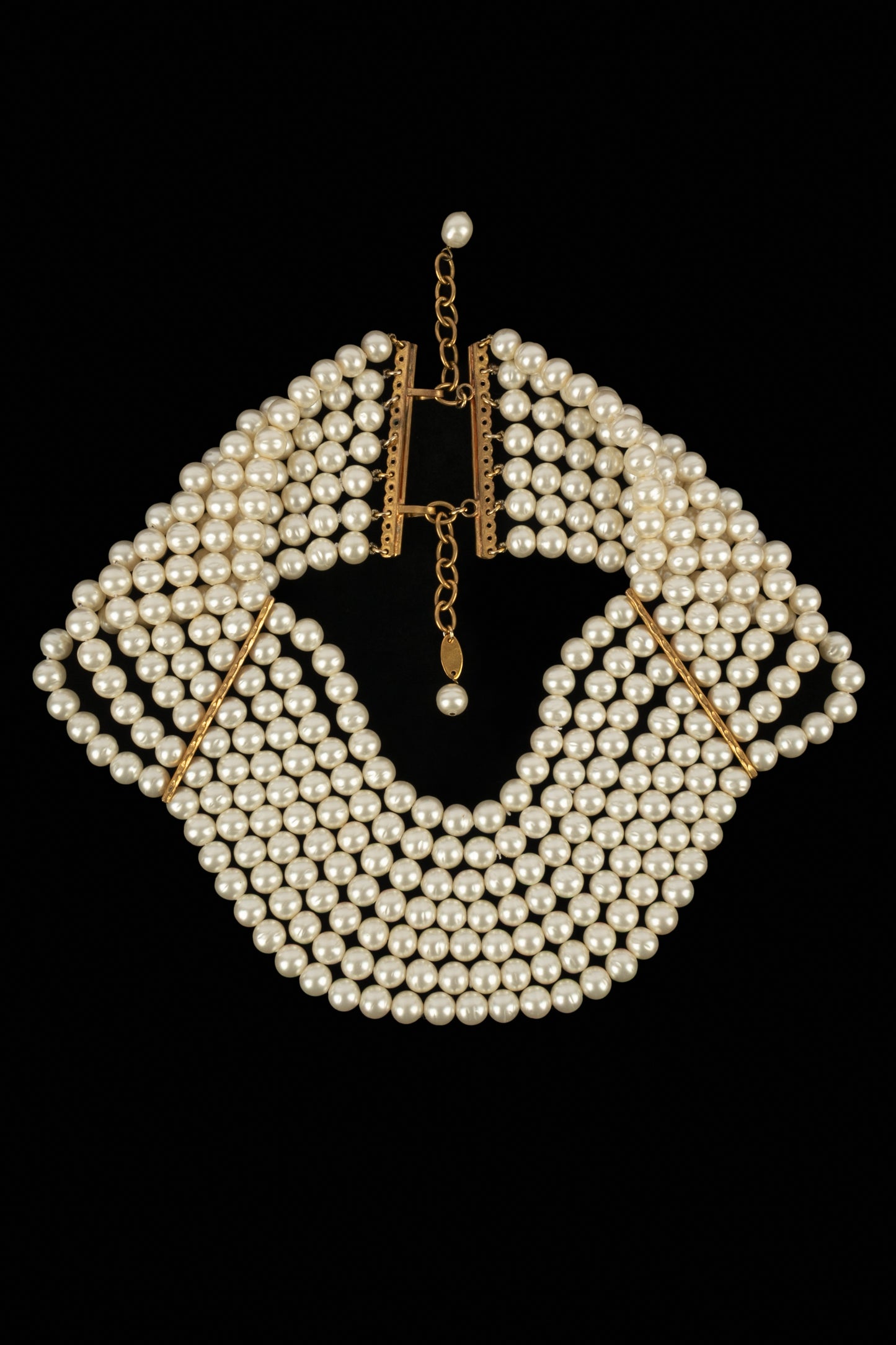 Collier de perles Chanel