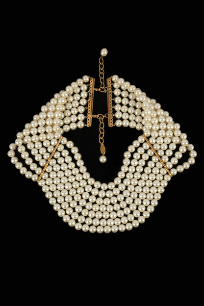 Collier de perles Chanel