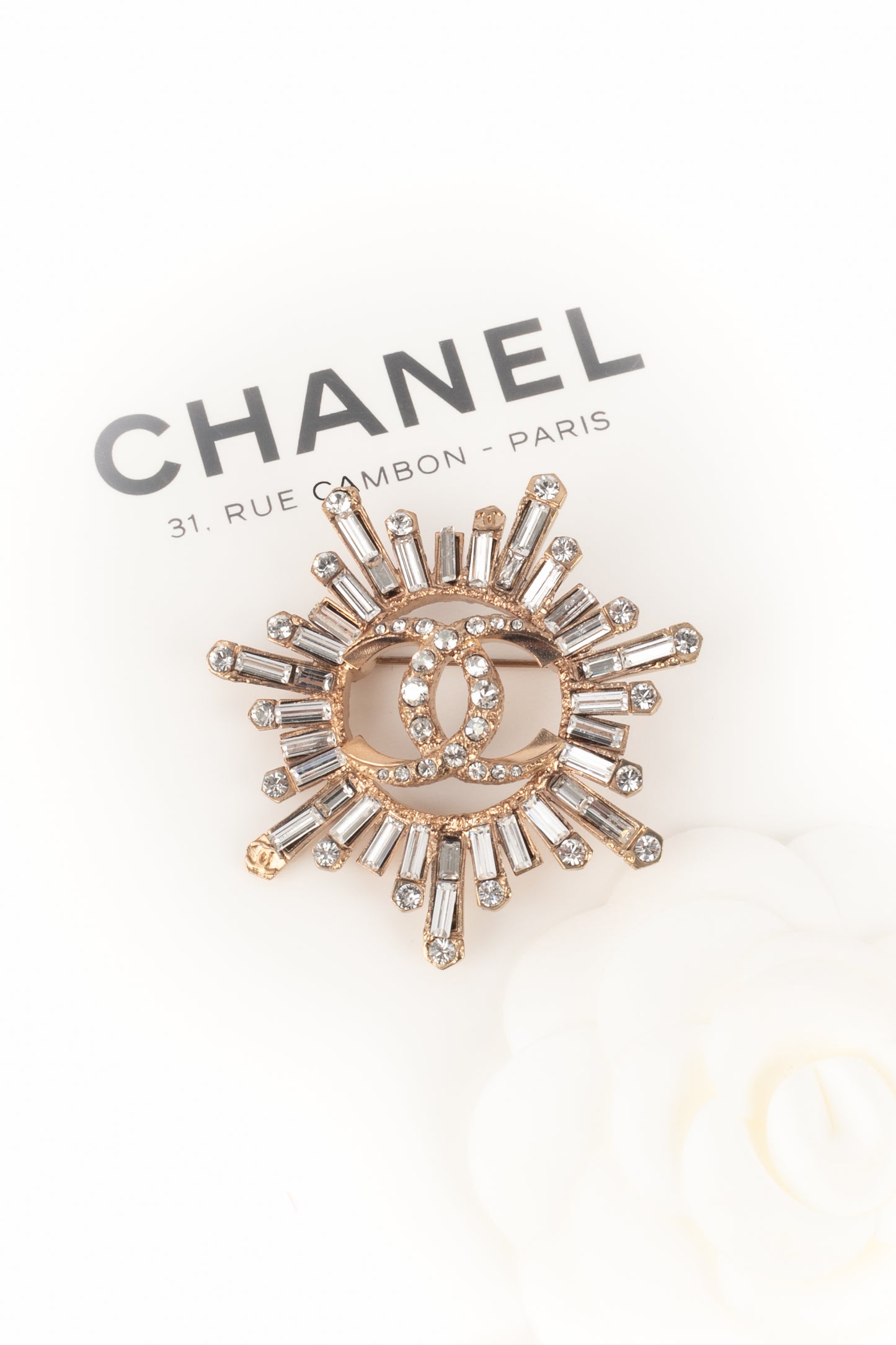 Broche étoile Chanel