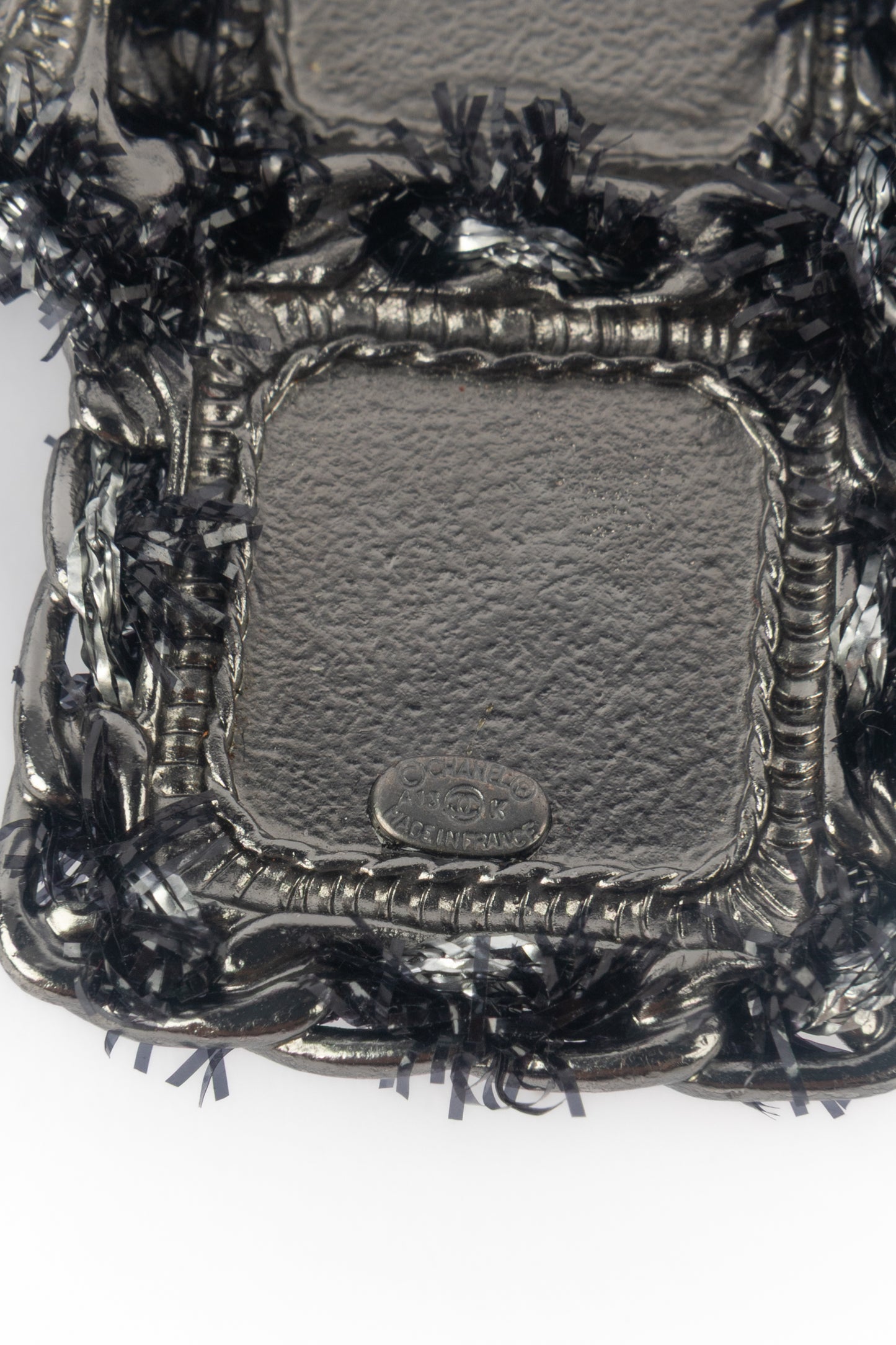 Broche croix Chanel 2013