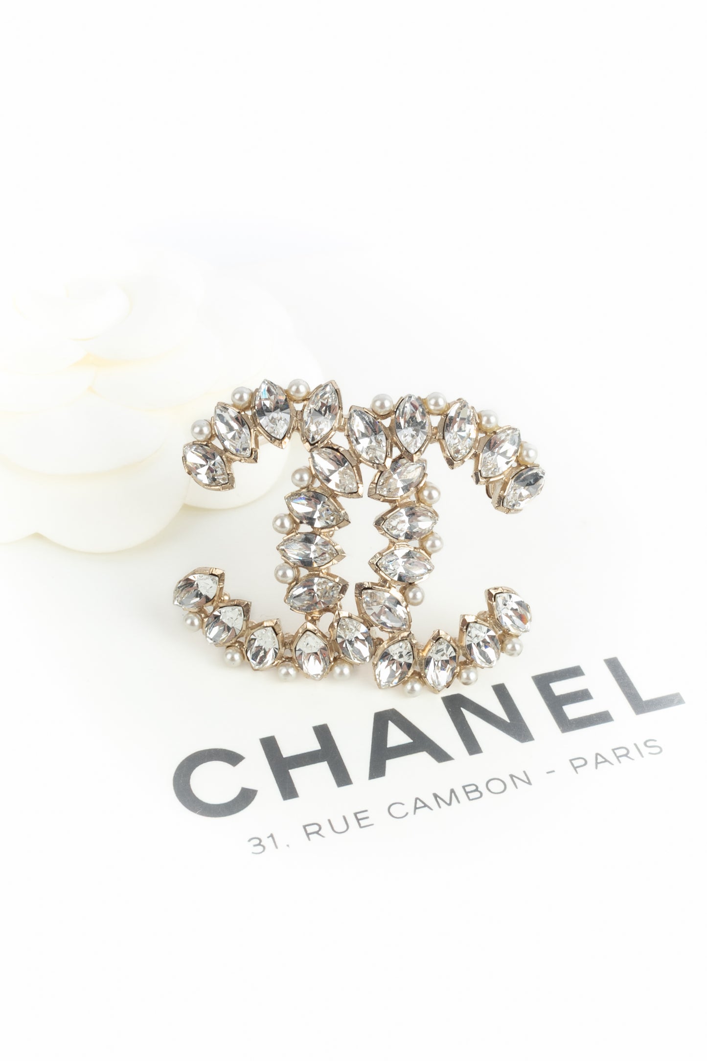 Broche cc Chanel 2017