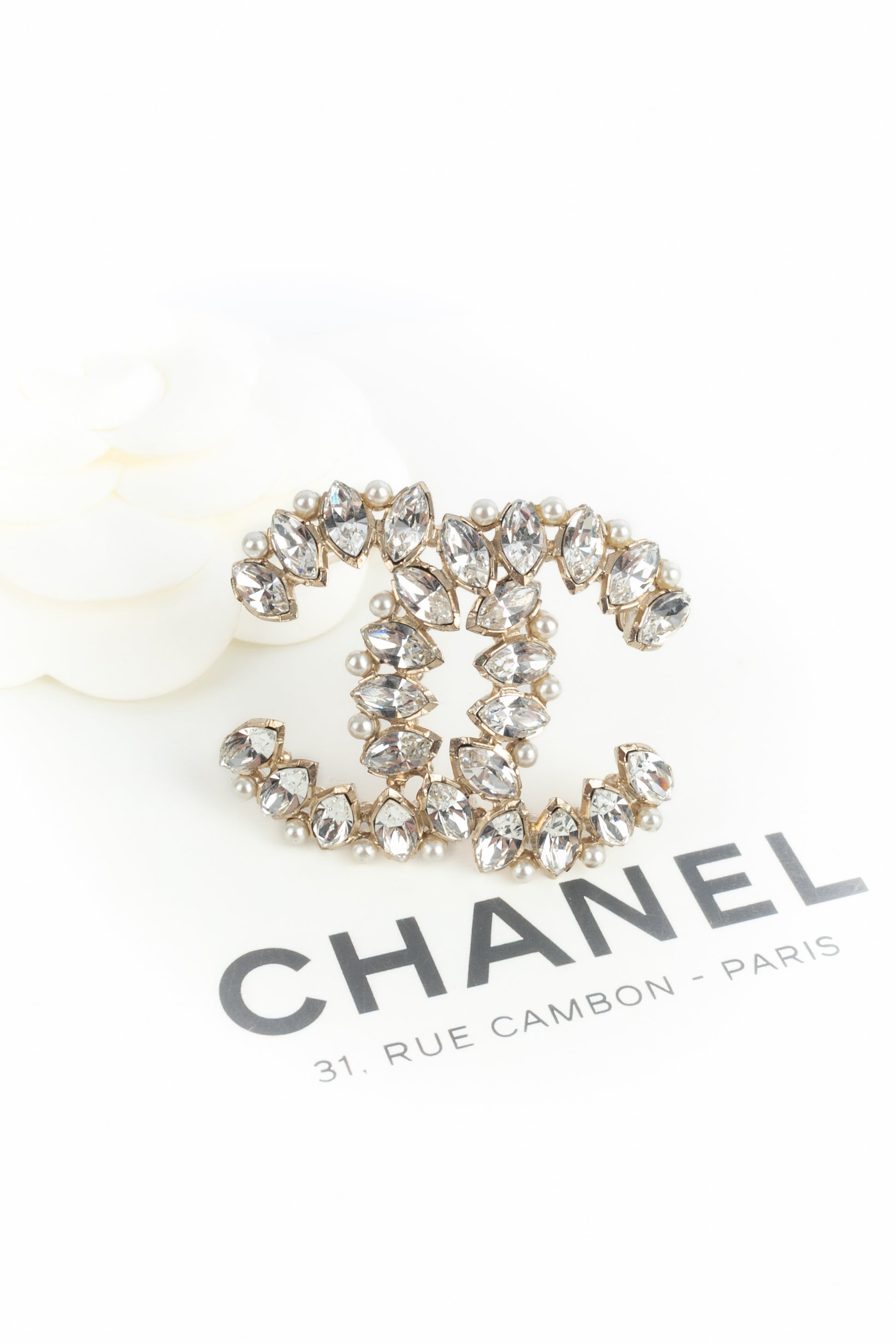 Broche cc Chanel 2017