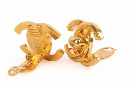 Boucles d'oreilles tourniquet Chanel Hiver 1995