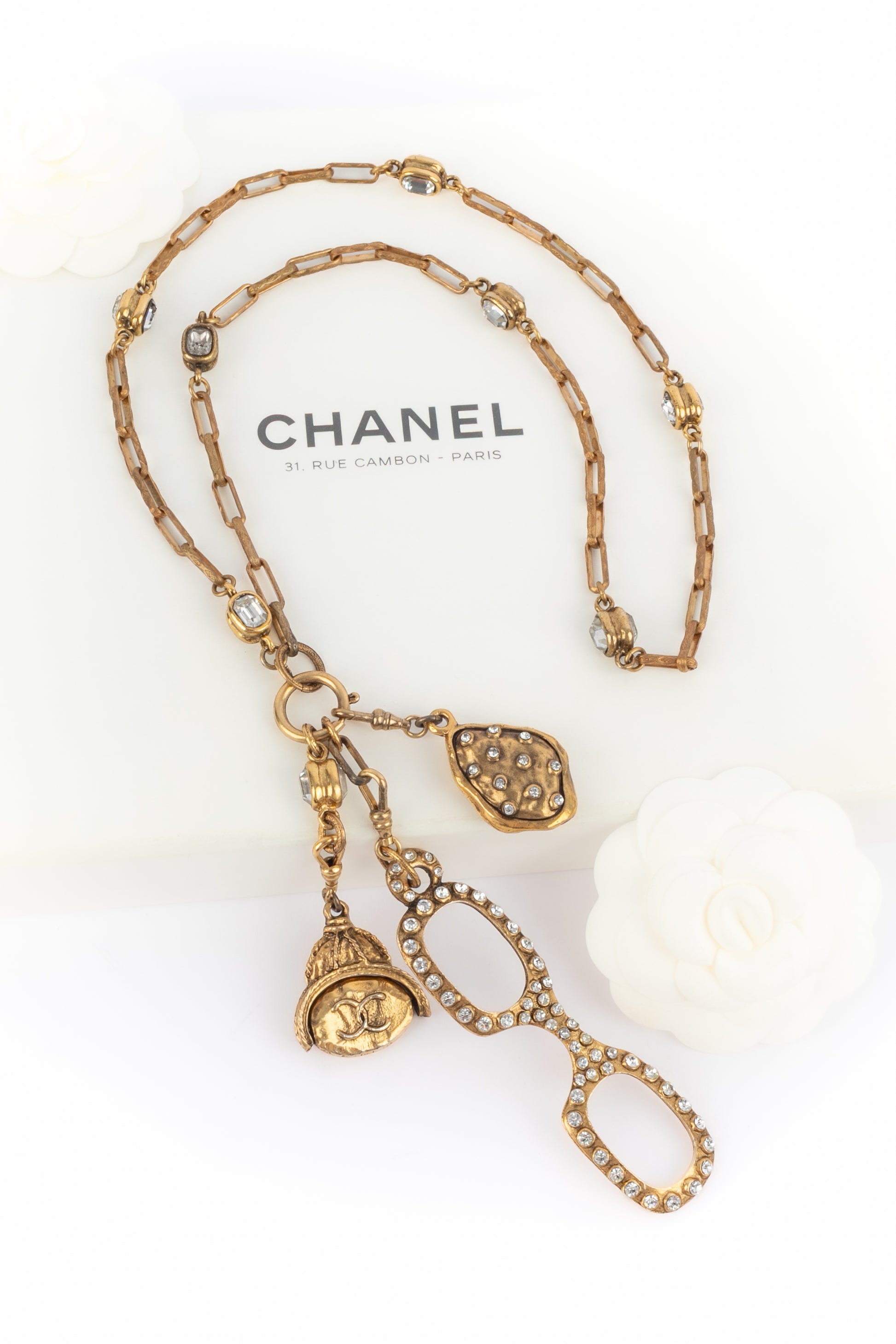 Collier breloques Chanel