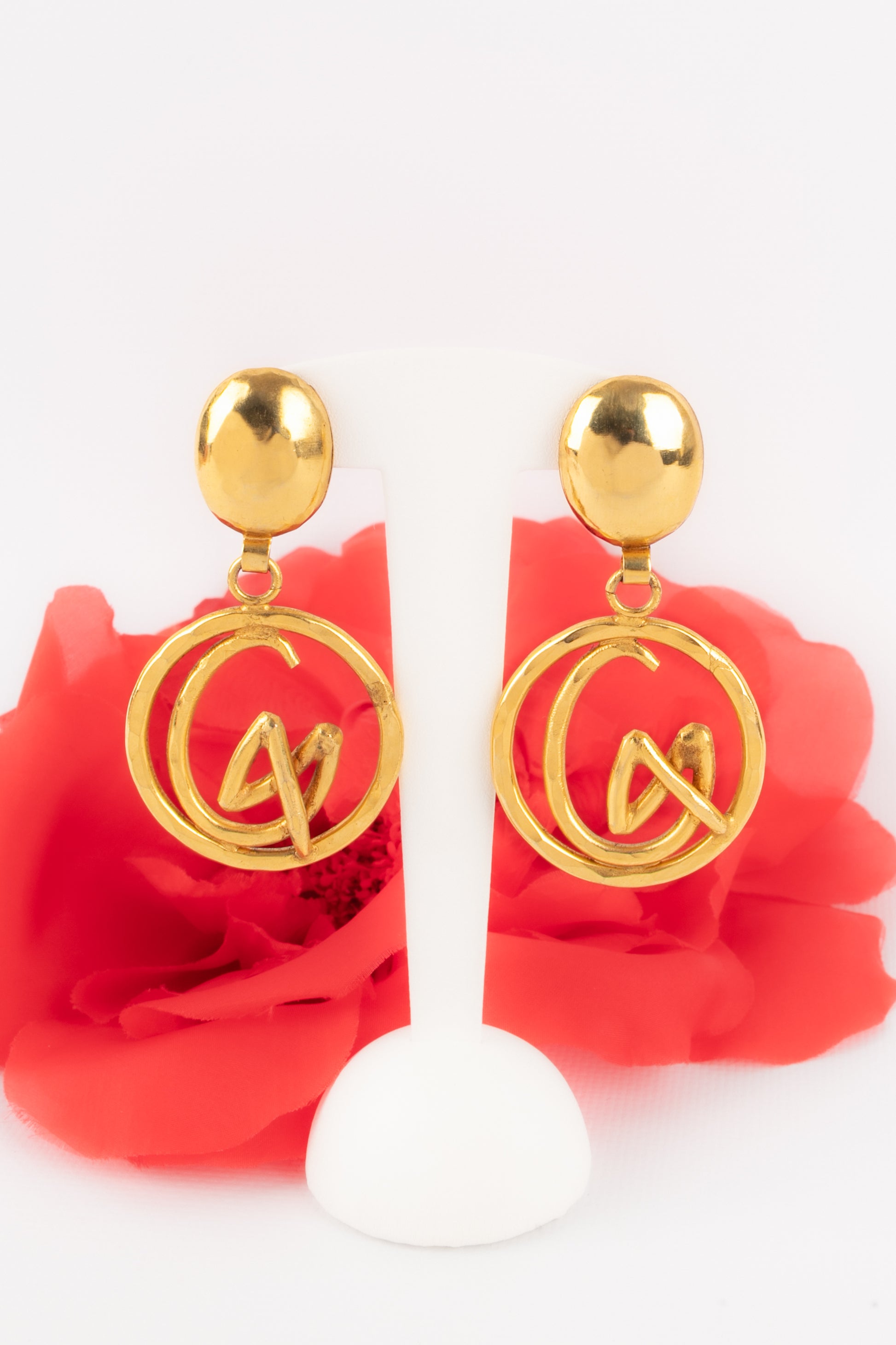 Boucles d'oreilles Christian Lacroix