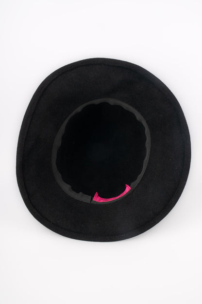 Chapeau noir Christian Lacroix