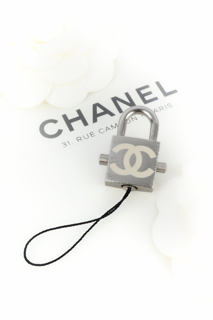 Accessoire bijou Chanel Eté 2004