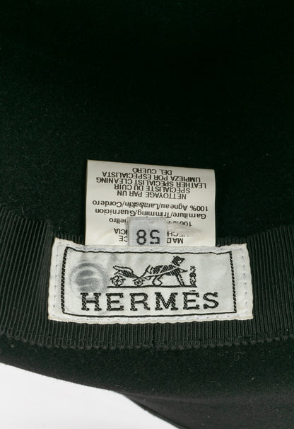 Chapeau noir Hermès