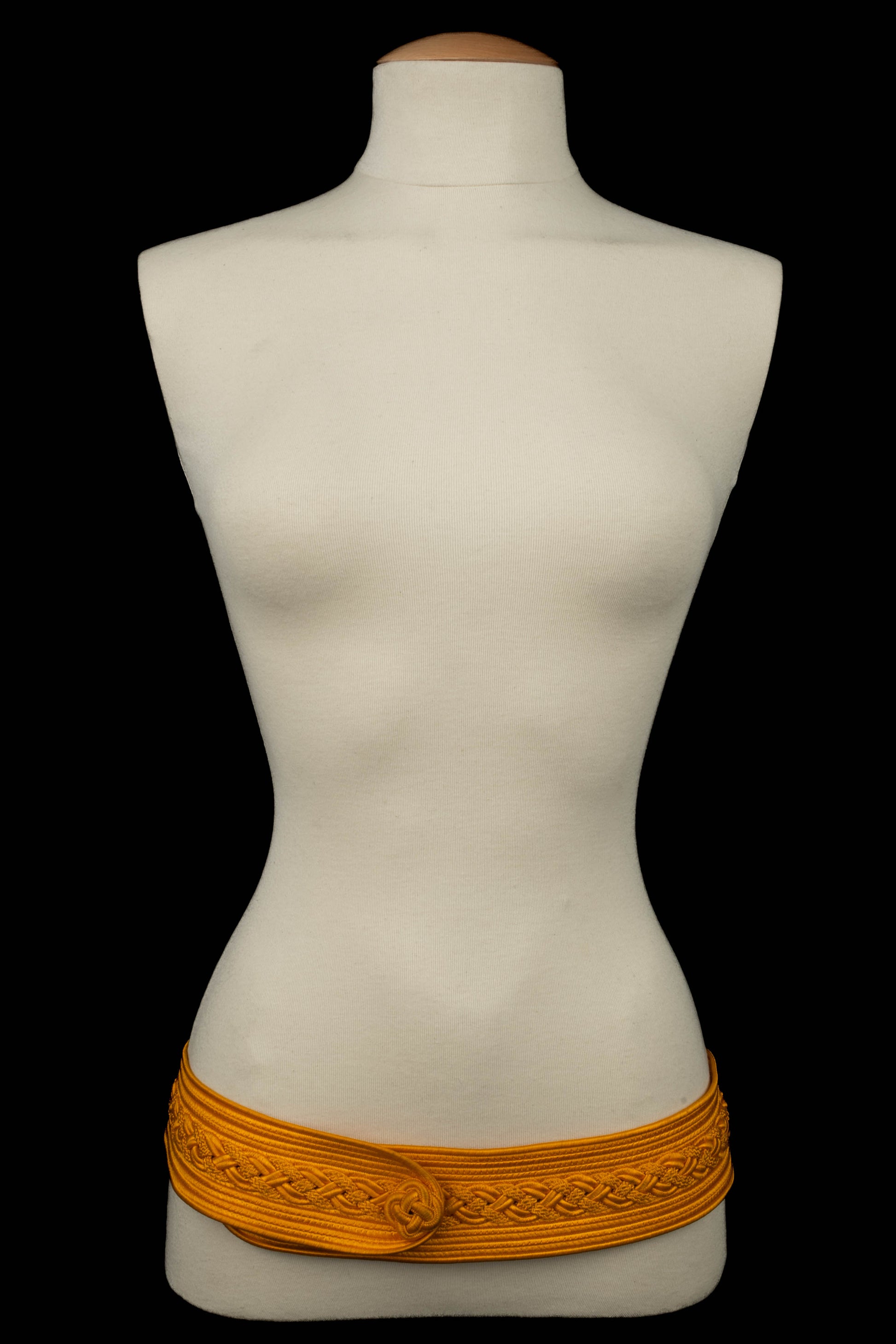 Ceinture en passementerie Yves Saint Laurent (Attribuée à)