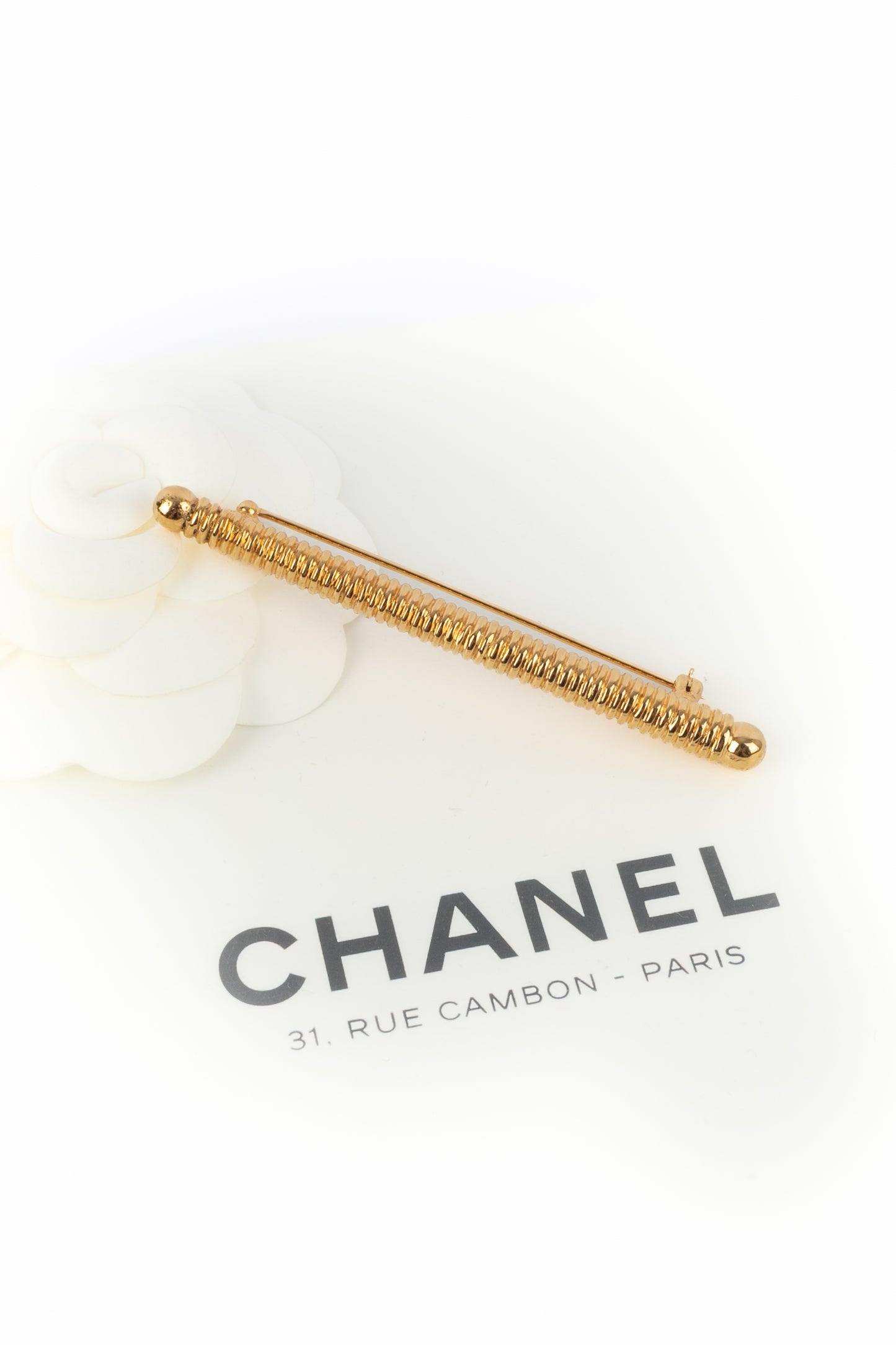 Broche Chanel