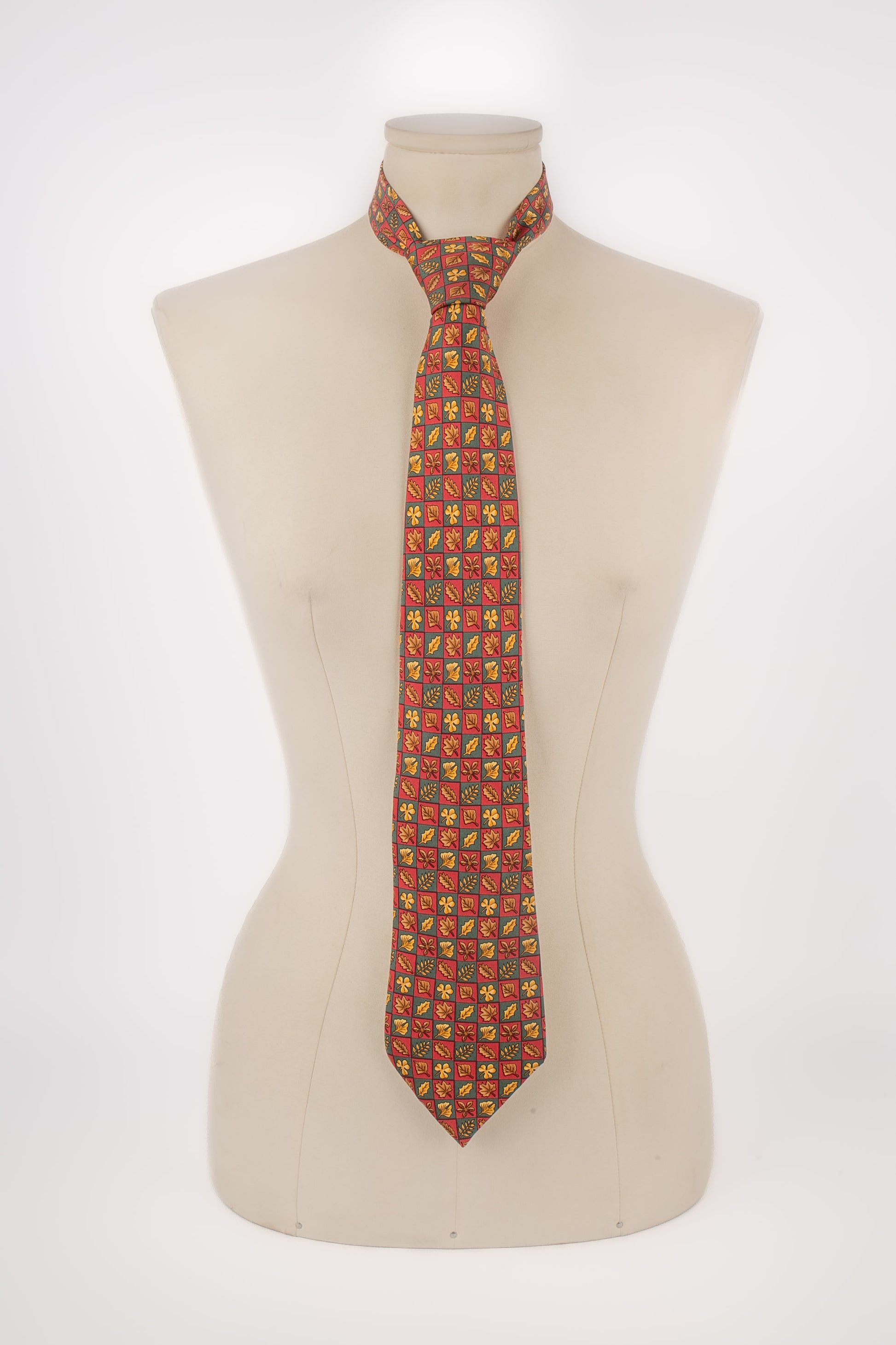LOT 2 CRAVATES en soie Dorian Guy (Paris) et Mexx EUR 7,50 - FR LOT 2 CRAVATES en soie Dorian Guy (Paris) et Mexx EUR 7,50 - FR