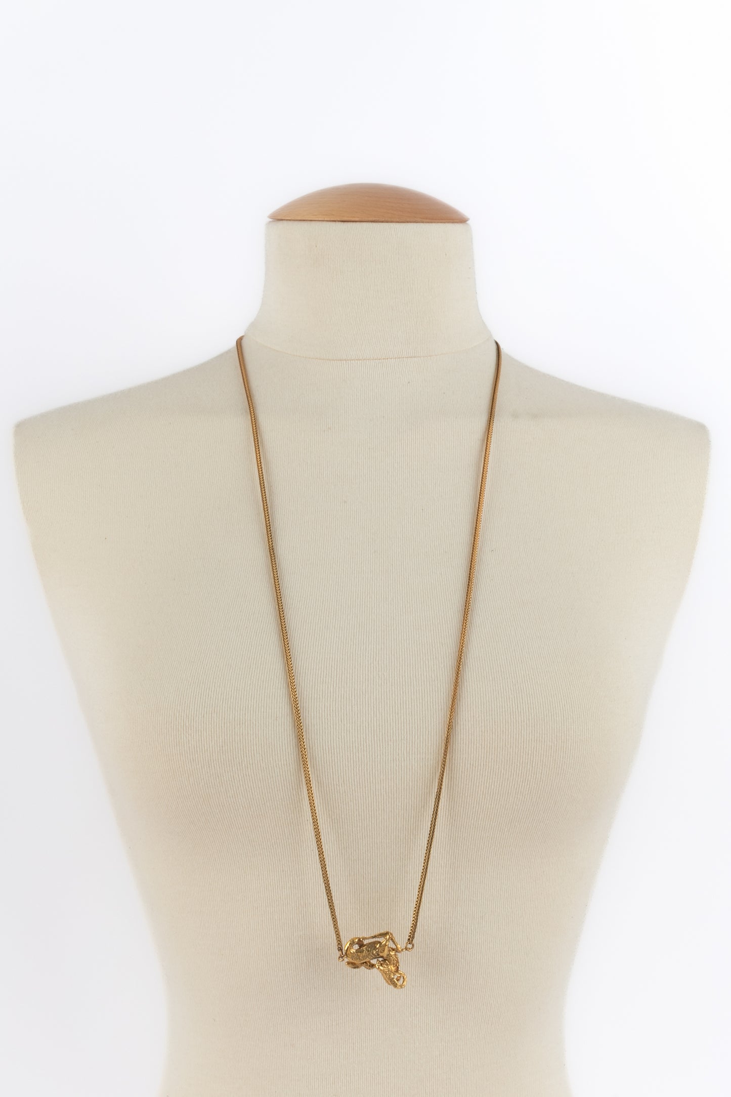 Collier "Capricorne" attribué à Chanel 