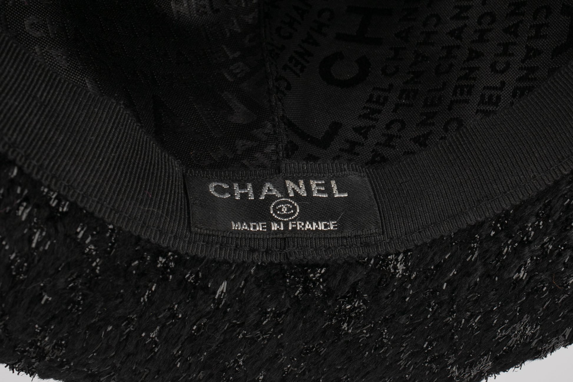 Chapeau en velours Chanel 