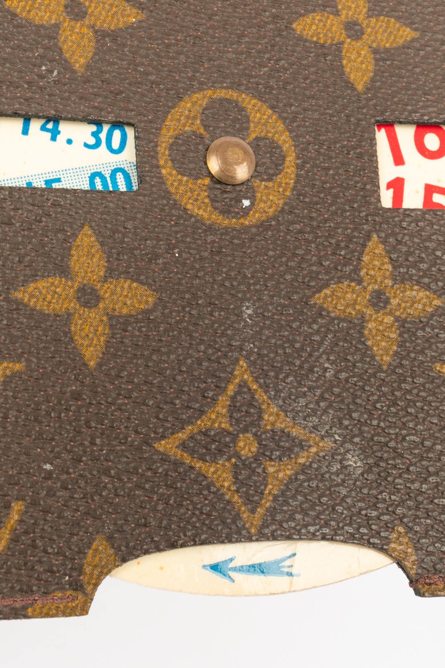 Louis Vuitton parking disk