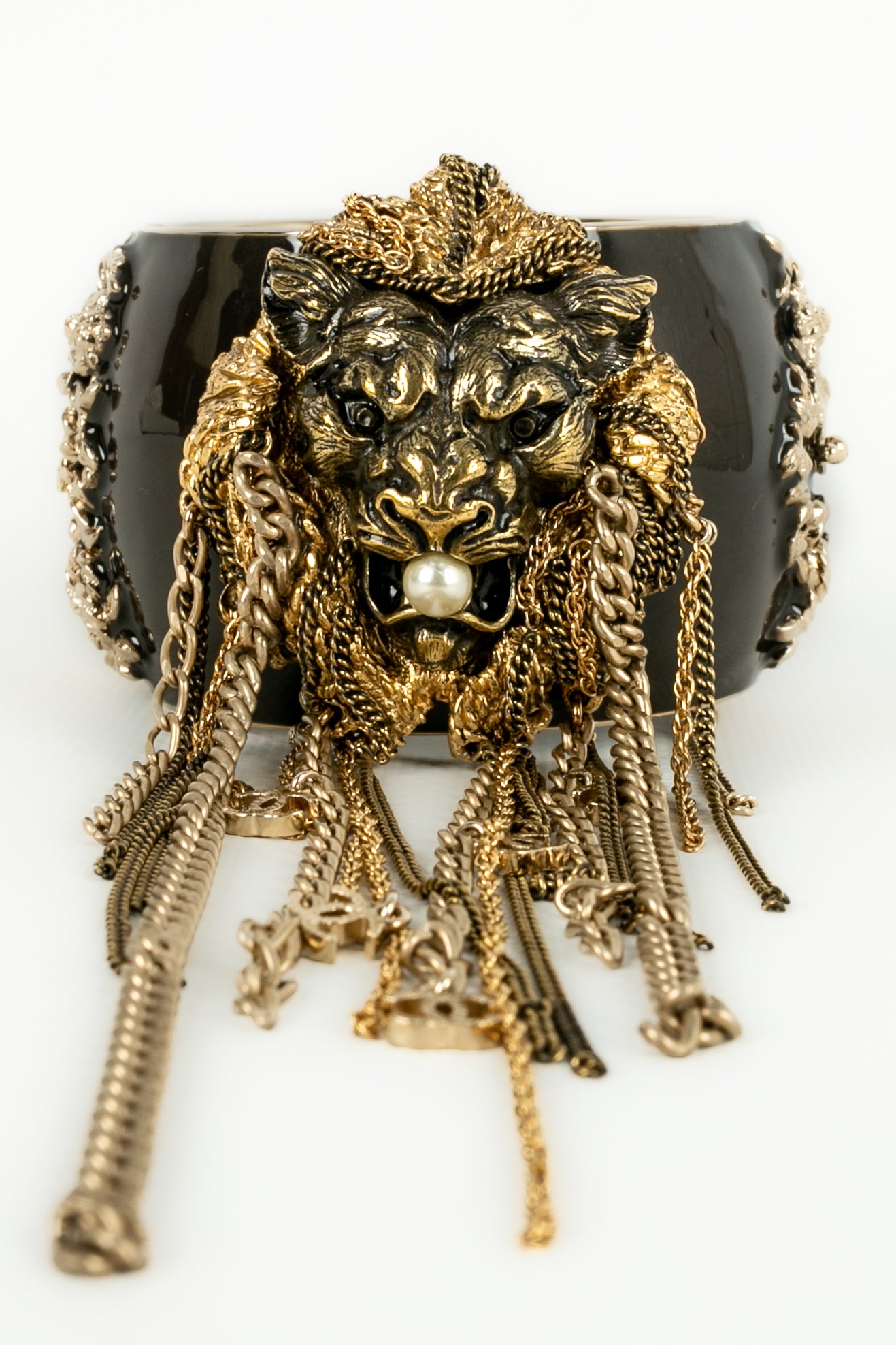 Bracelet "tête de lion" Chanel 2011