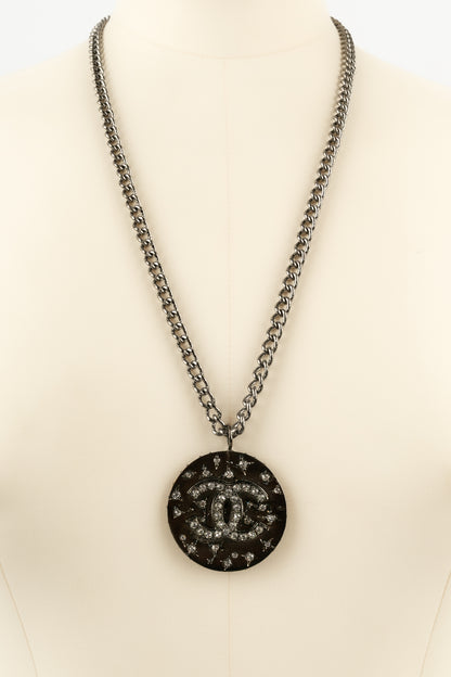 Collier pendentif cc Chanel