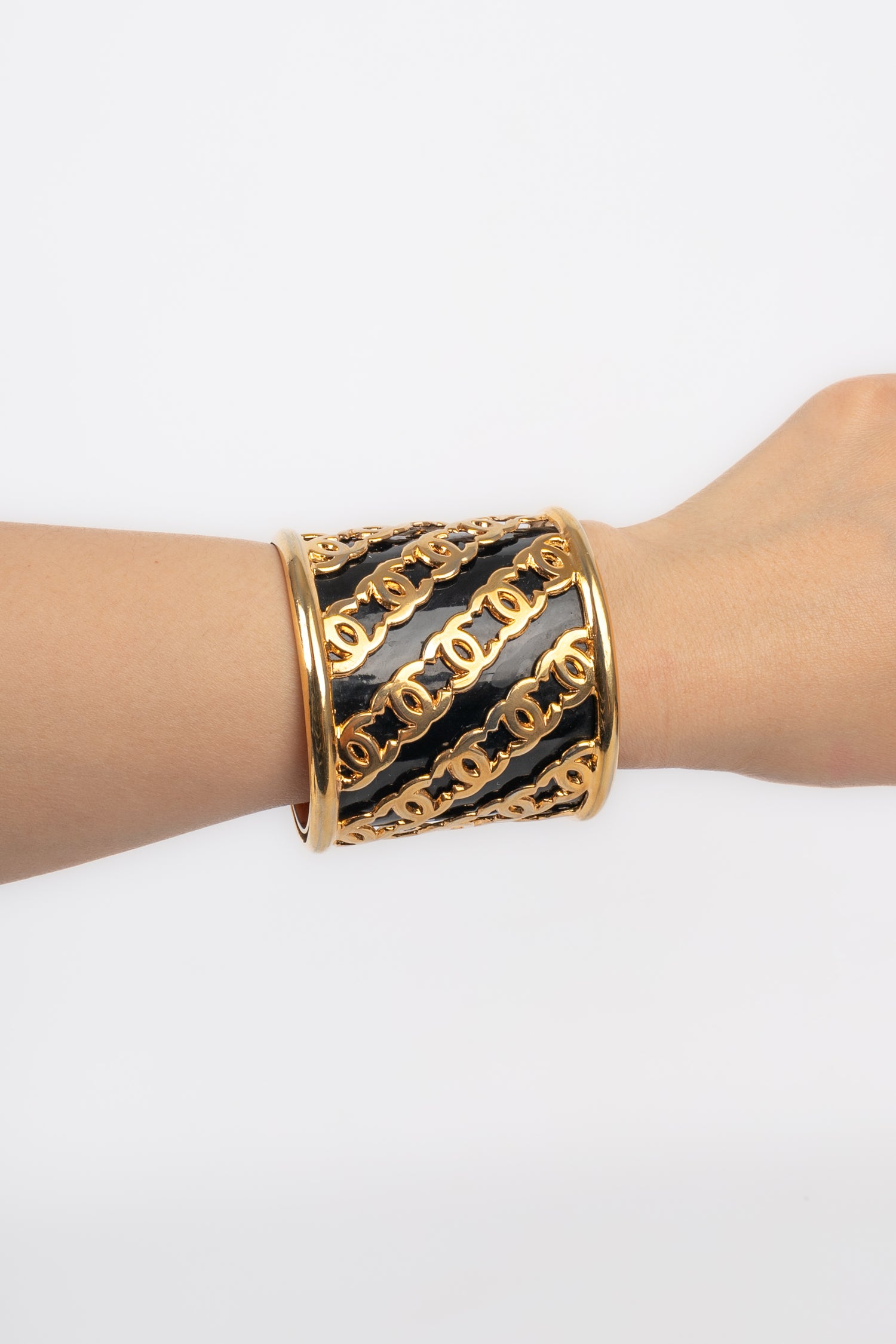 Bracelet manchette Chanel