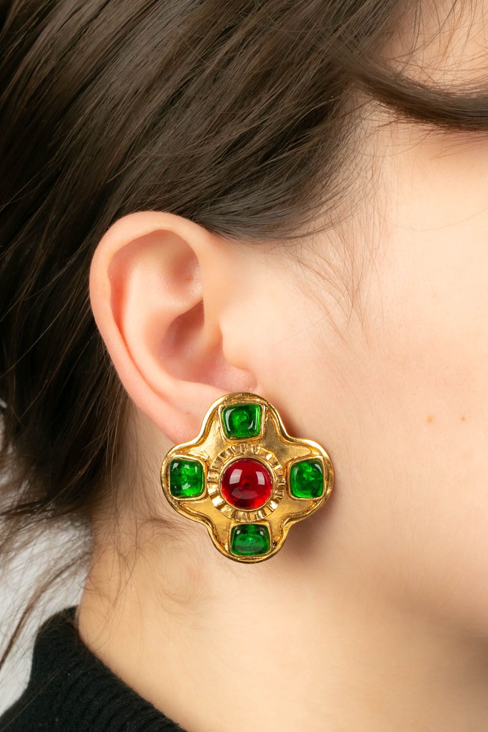 chanel gripoix clip on earrings