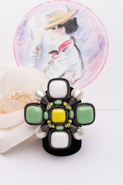 Chanel cross-shaped brooch, 1996 Spring Collection – Les Merveilles De  Babellou