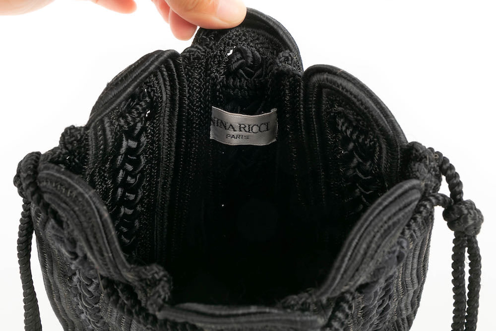 Nina Ricci Fall 2012 Ready-to-Wear collection, runway looks, beauty,  models, and reviews. | Womens designer bags, Women handbags, Beautiful  handbags