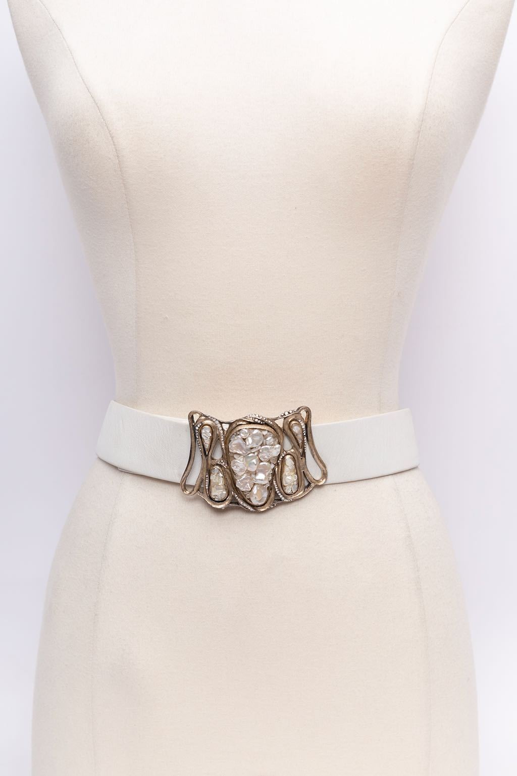 Ceinture en cuir blanc Chanel