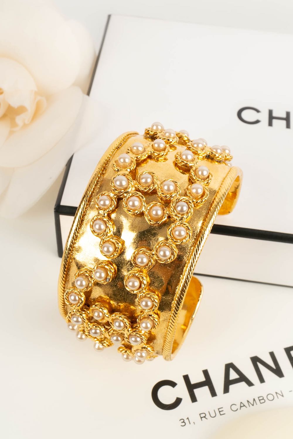 Bracelet manchette Chanel