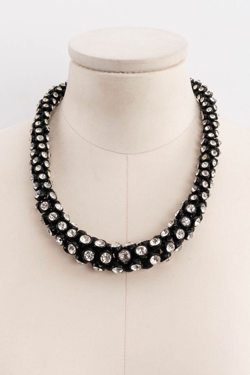 Parure argentée et noire 1930s