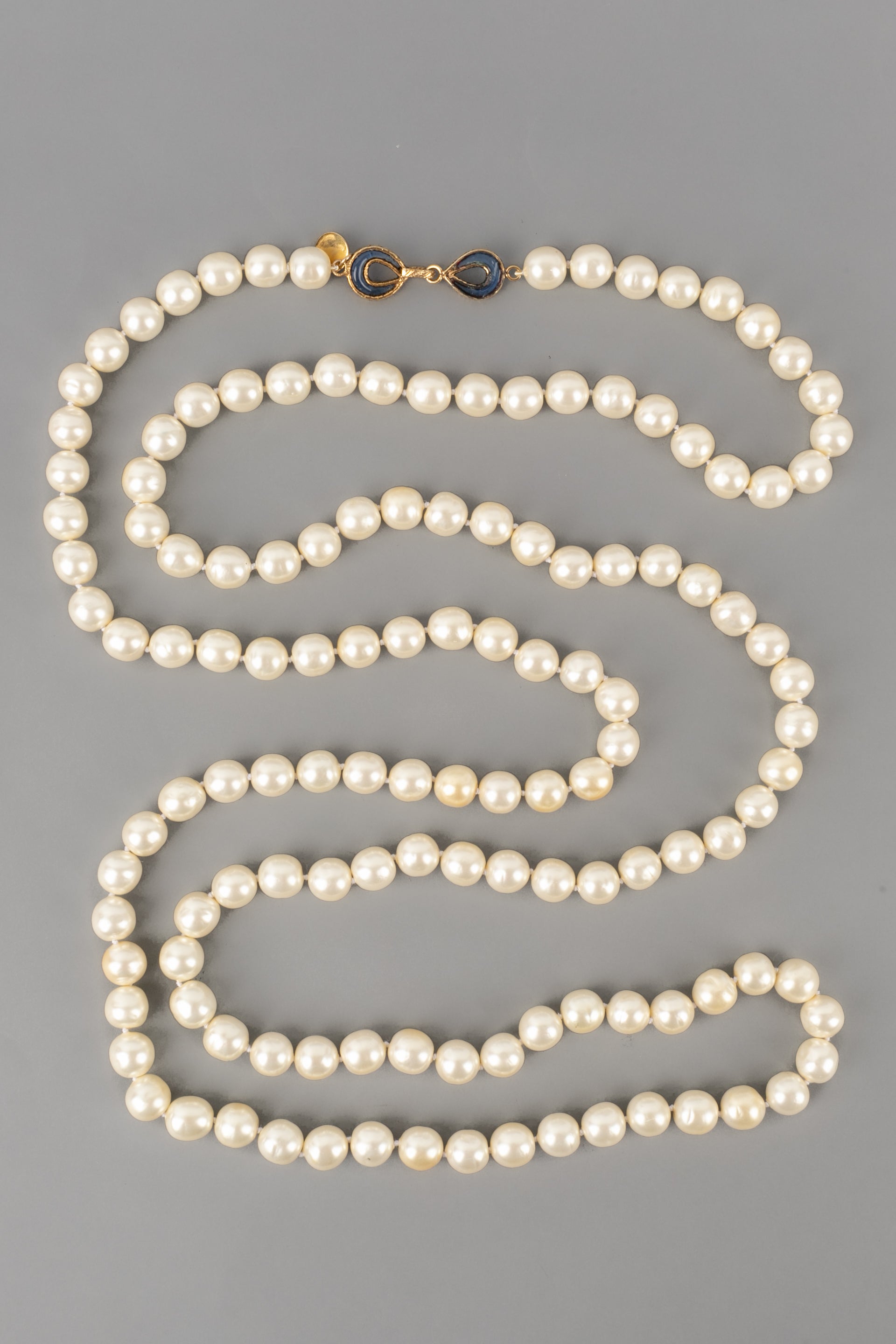 Chanel necklace / sautoir with pearls – Les Merveilles De Babellou