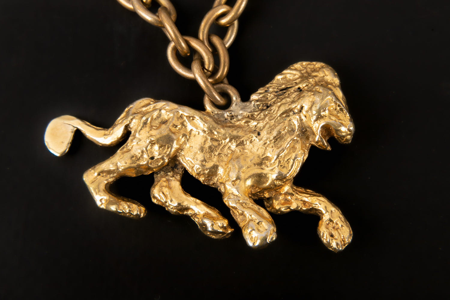 Collier lion Chanel Haute Couture