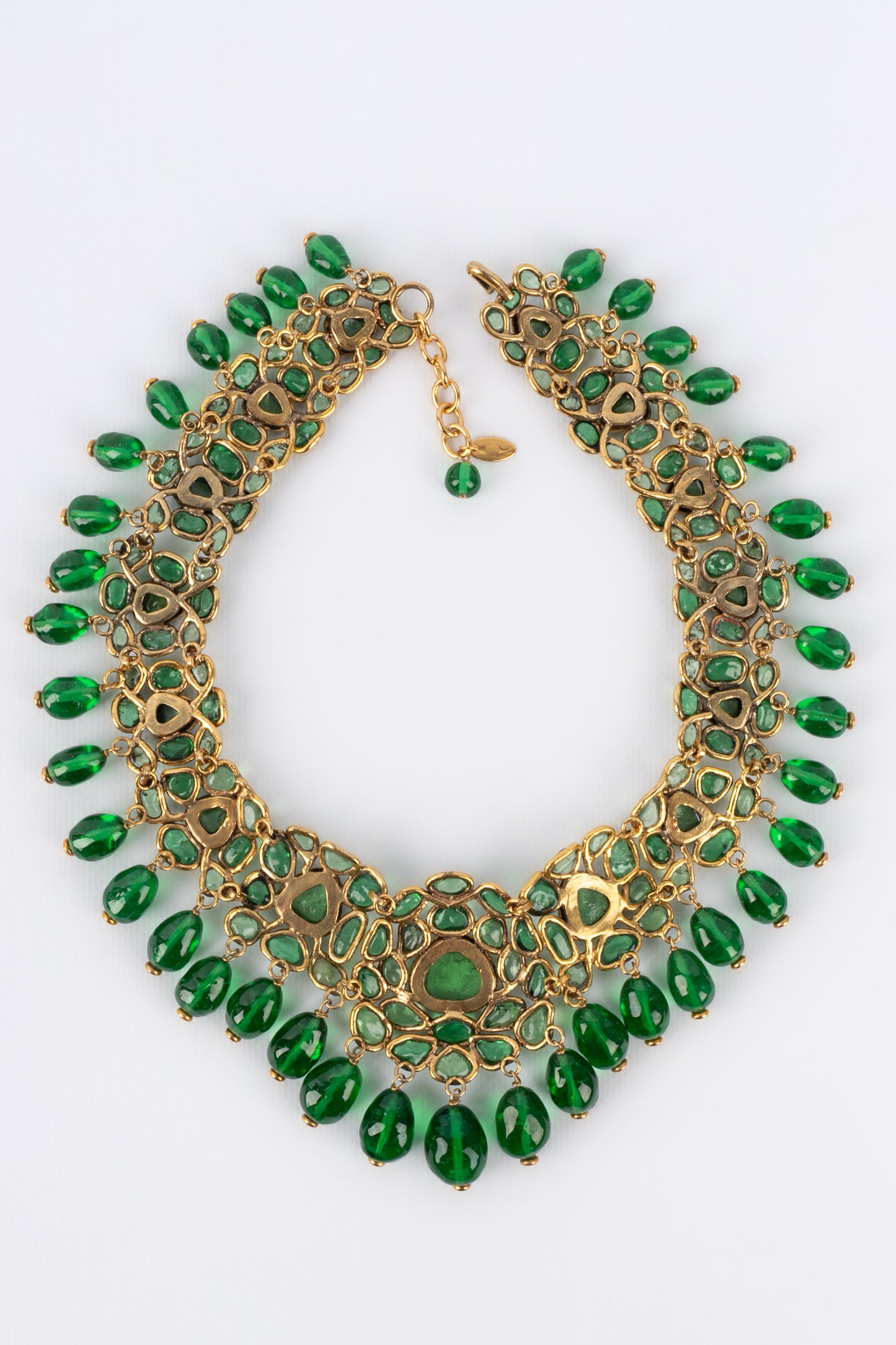 Collier en pâte de verre Chanel