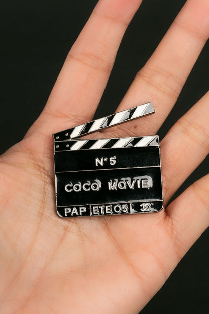 Broche clap de cinéma Chanel 2005