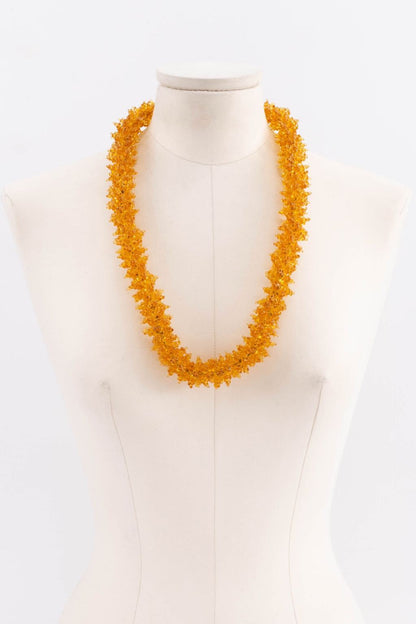 Collier en pâte de verre orange 1930s