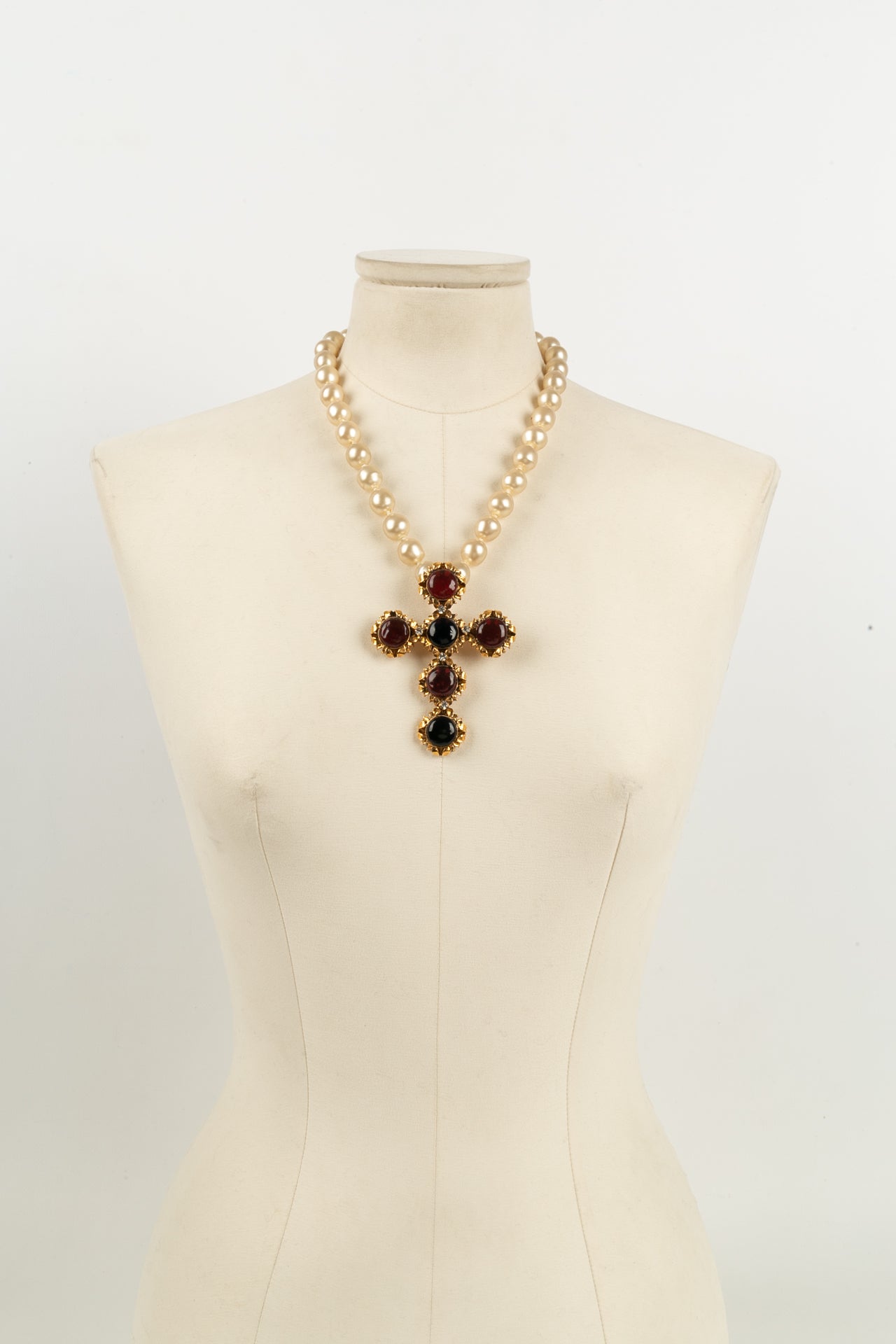 Chanel cross necklace – Les Merveilles De Babellou