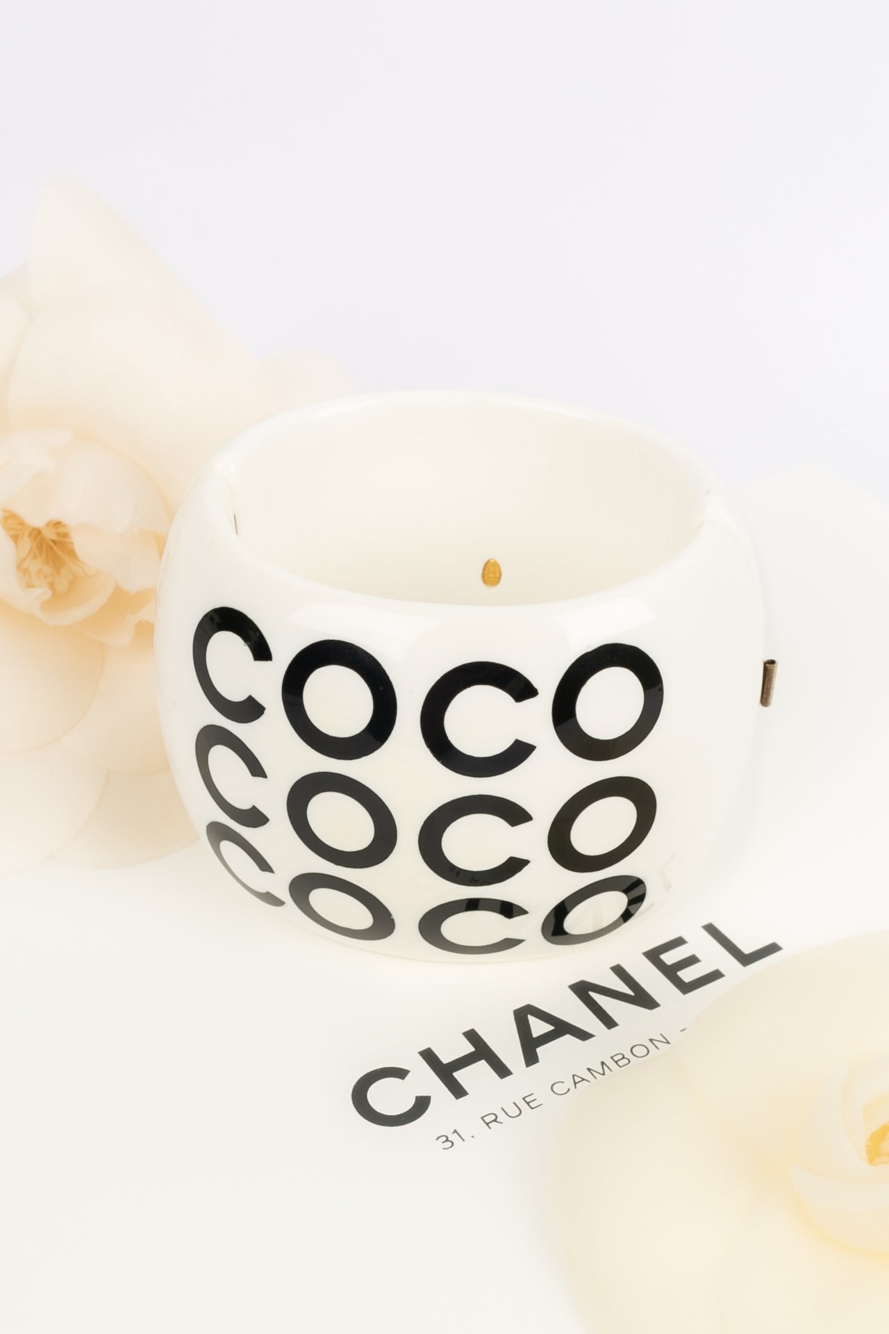 Bracelet manchette Chanel 2001