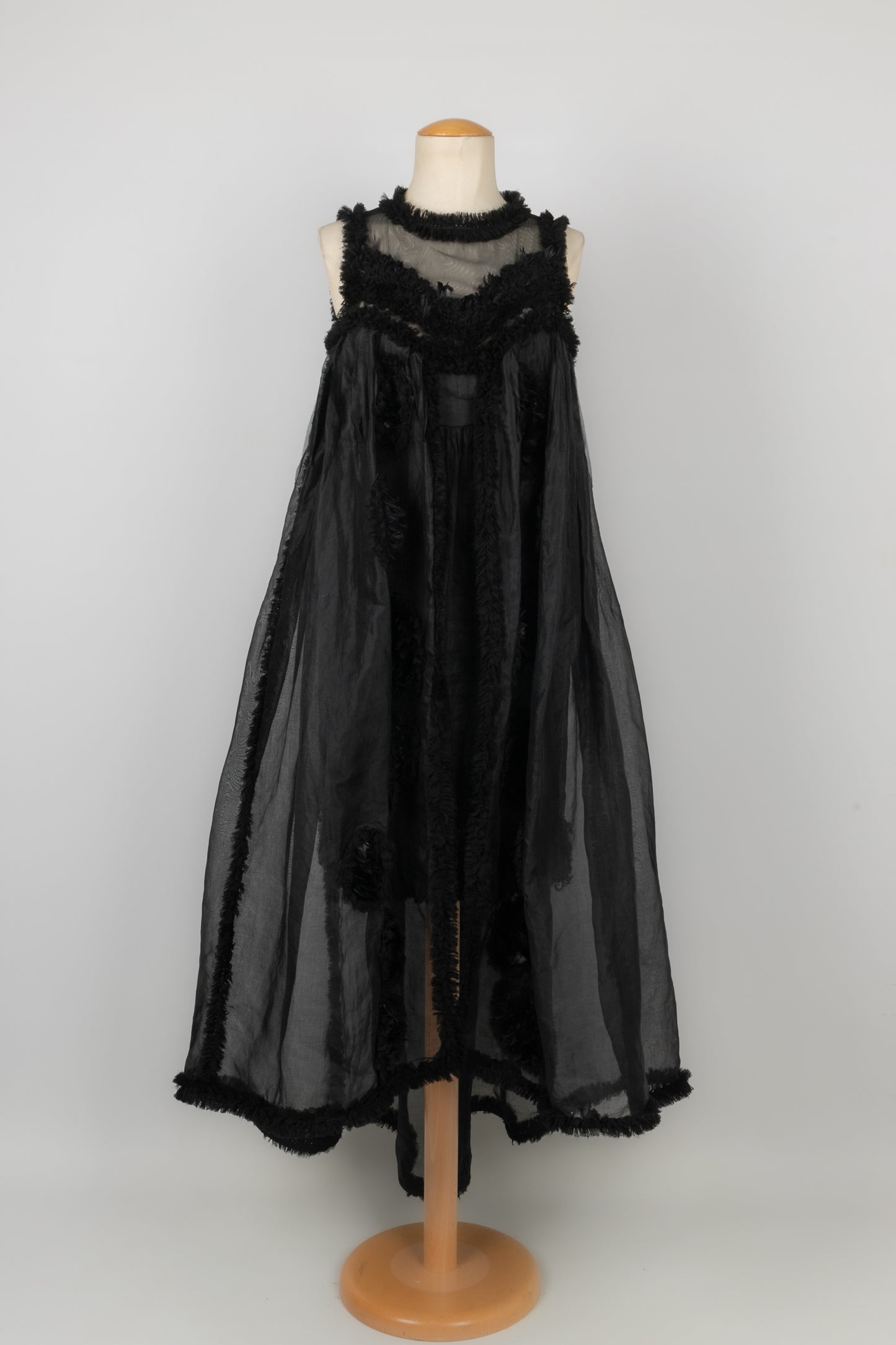 Robe noire Chanel 1990's
