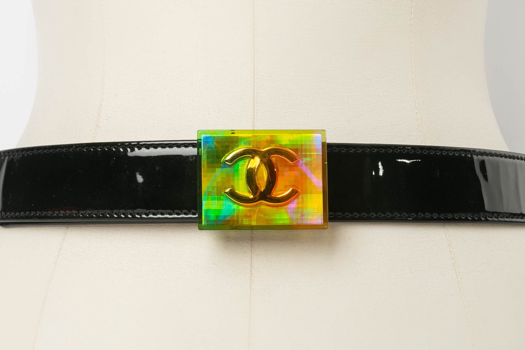 Chanel charms belt, 2004 Fall Collection – Les Merveilles De Babellou