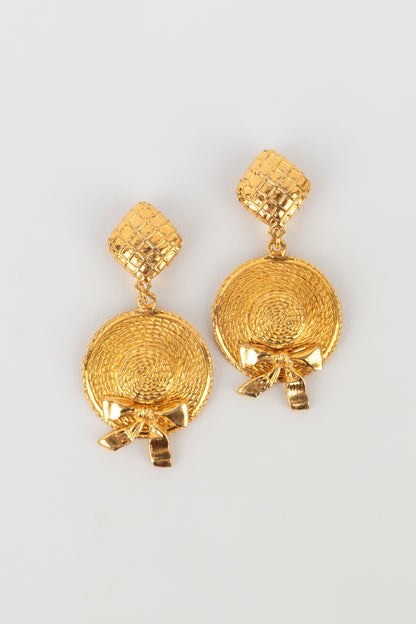 Boucles d'oreilles dorées Chanel 