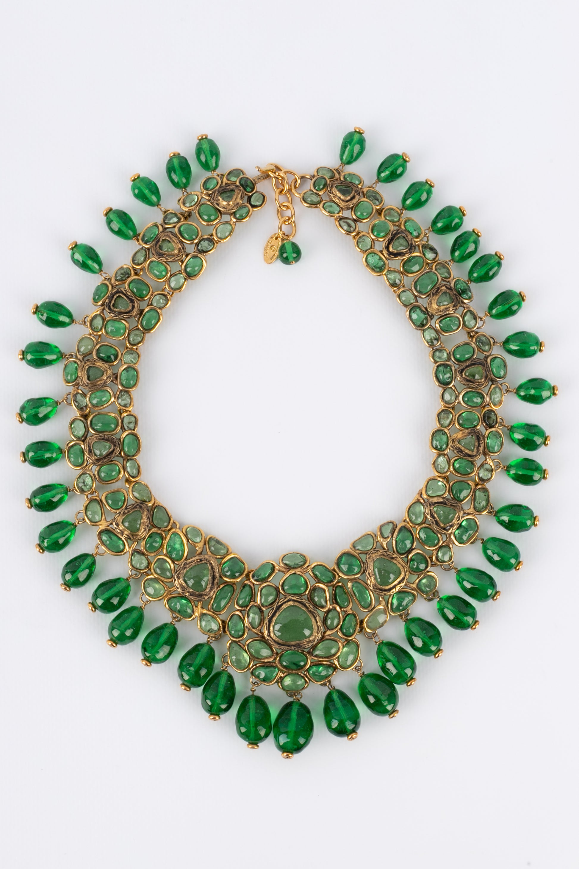 Collier en pâte de verre Chanel