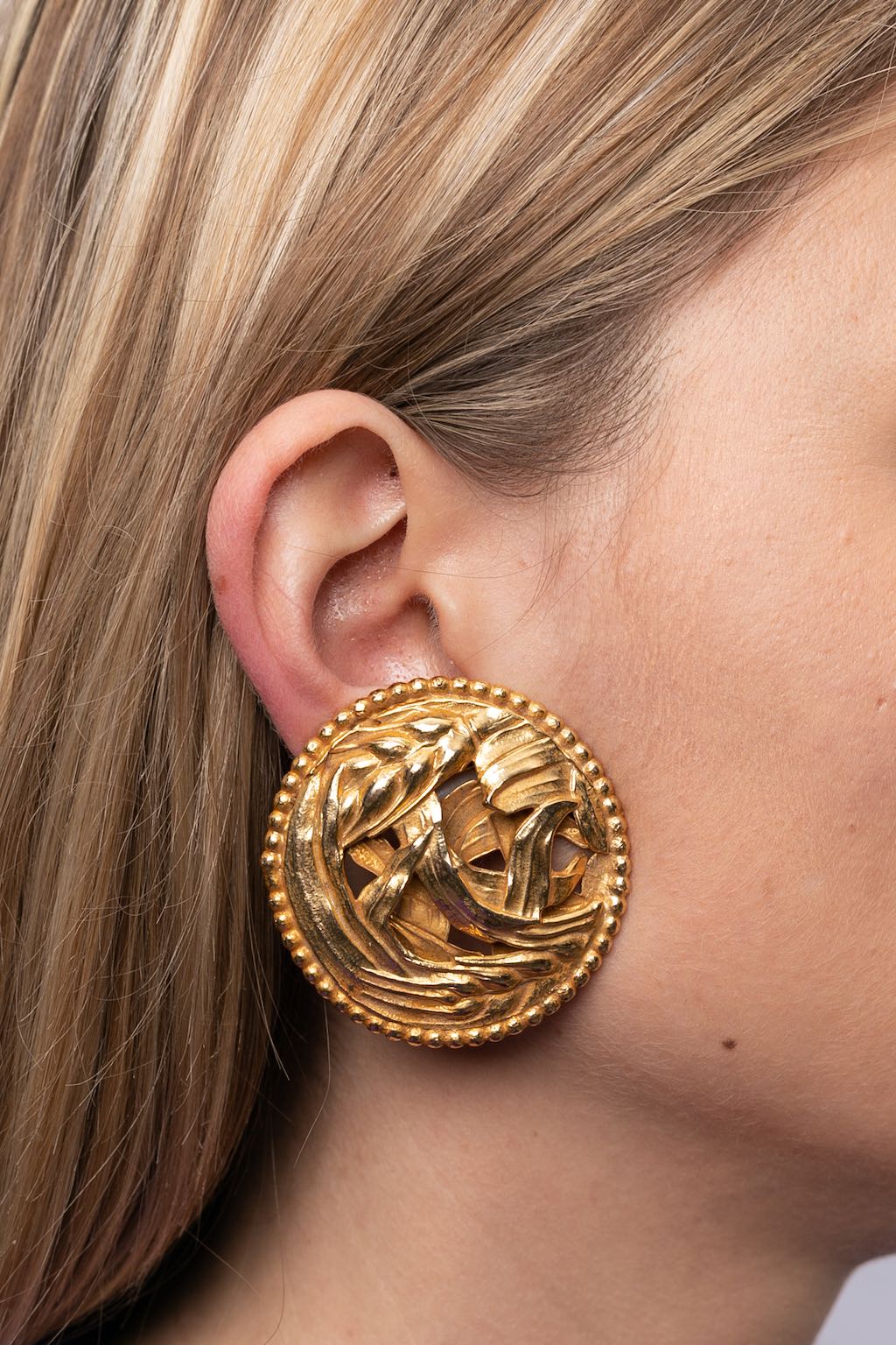 Boucles d'oreilles dorées Dominique Aurientis