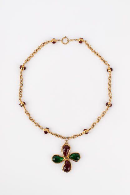 Collier en pâte de verre Chanel