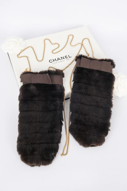 Gants / moufles en fourrure Chanel