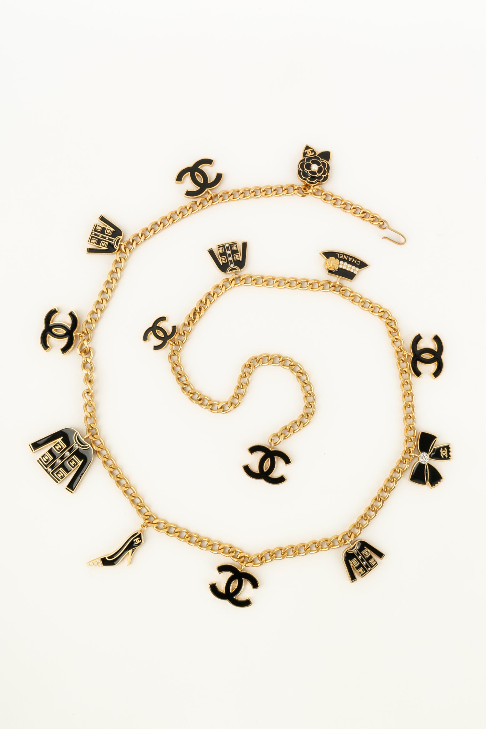 Chanel discount charms