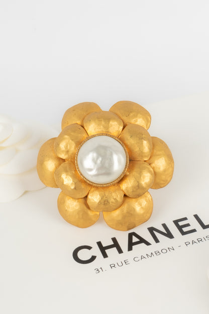 Broche camélia Chanel 1993