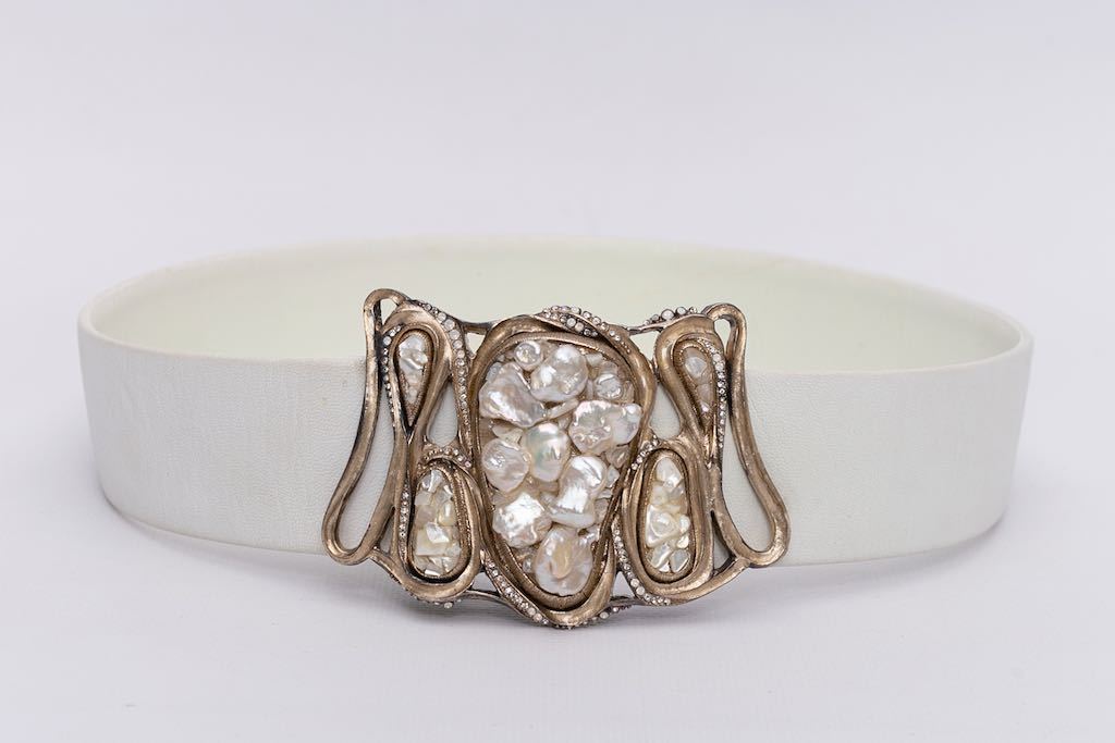 Ceinture en cuir blanc Chanel