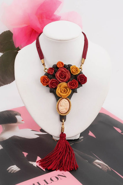 Collier roses Chantal Thomass Défilé