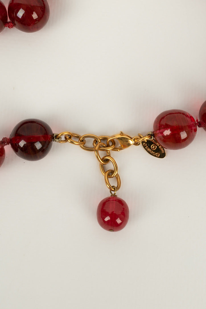 Collier de perles rouge Chanel