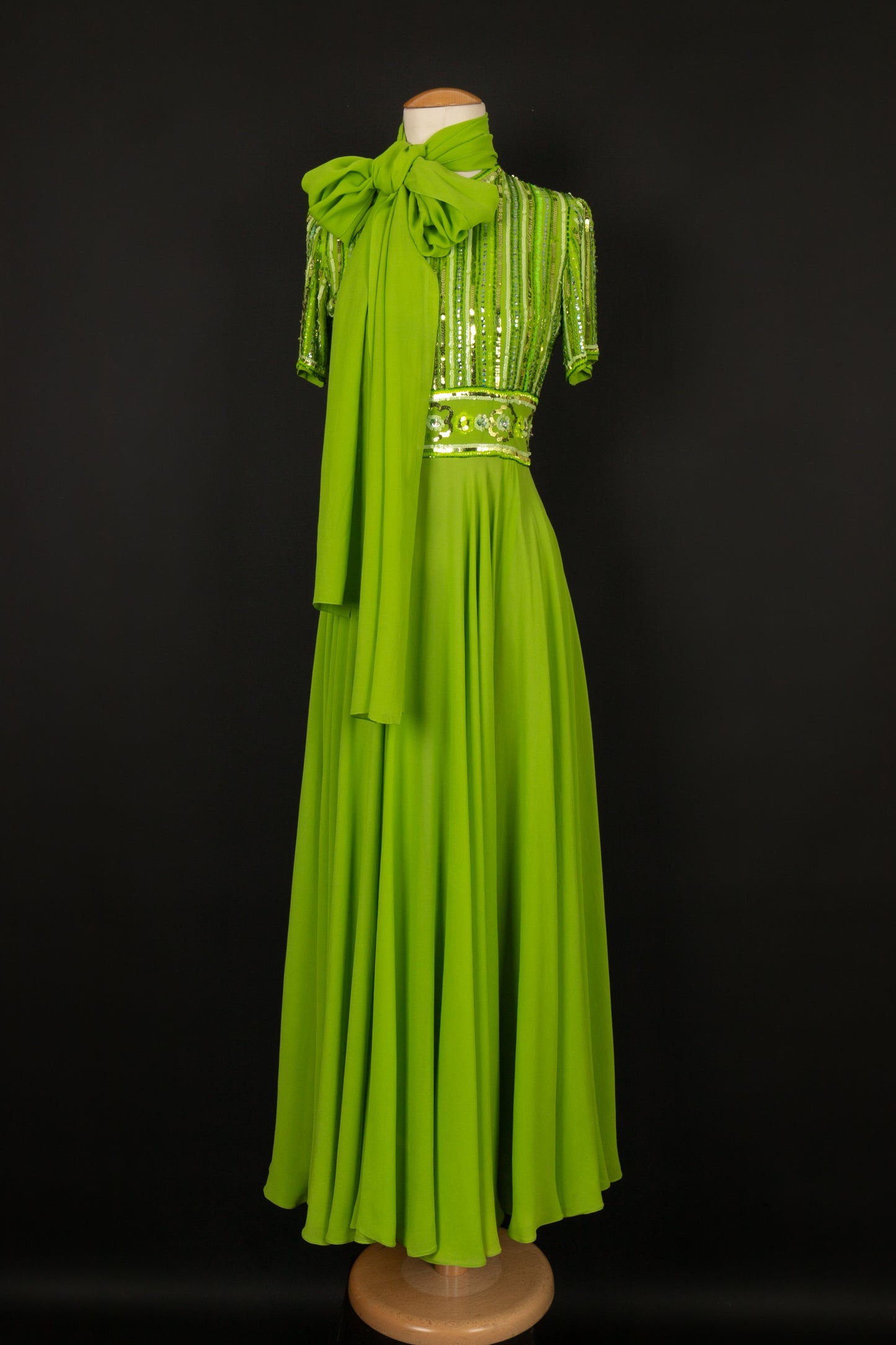 Robe verte en soie Carven 